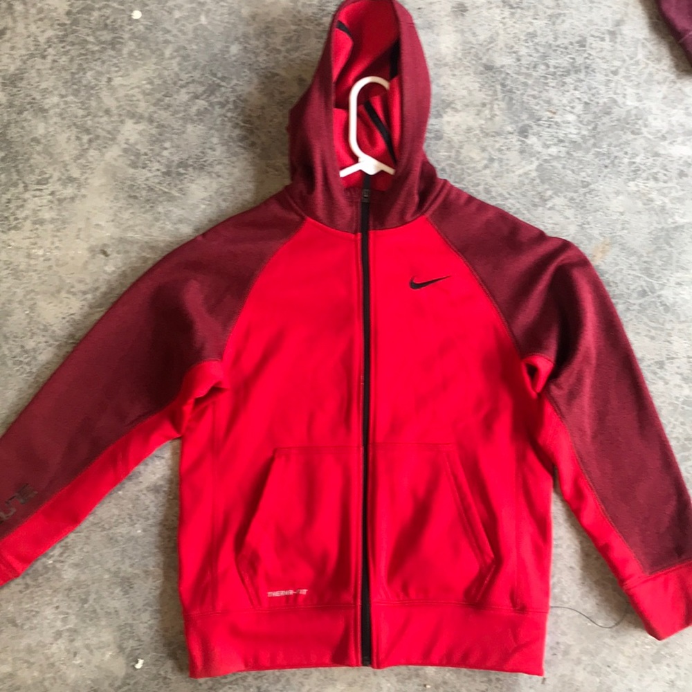 Nike zip up hoodie!!